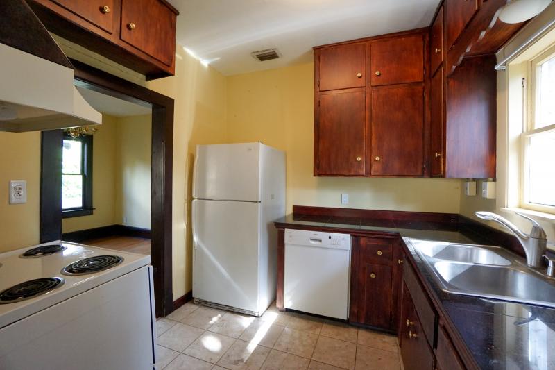 121 NE 92 St - Miami Shores For Sale by Miamism Sales Team - kitchen