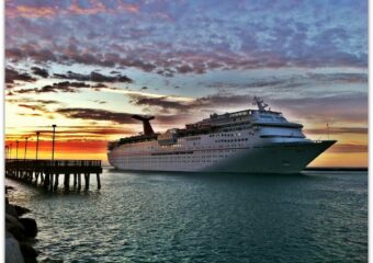 Miamism Fridays – Sunrise Cruising