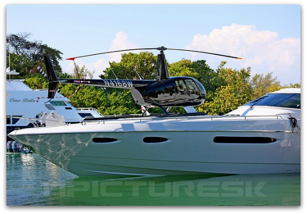 boat-and-helicopter-npicturesk-frame