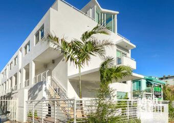 NINE45 Jefferson Townhomes – South Beach Condos