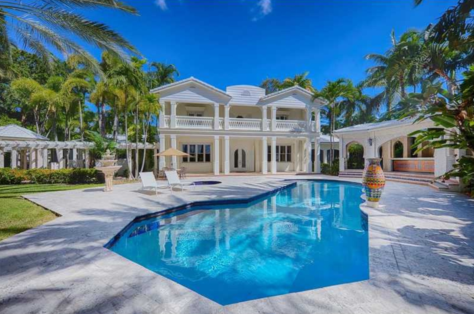 gloria-estefan-selling-one-her-star-island-homes