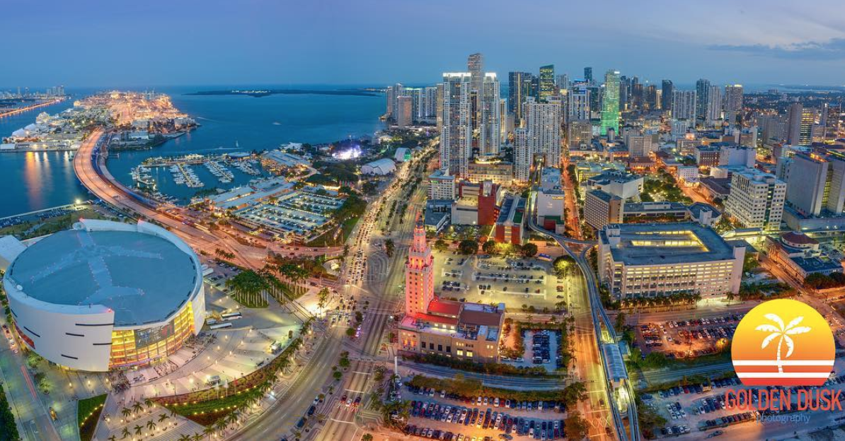 miamism-fridays-downtown-miami-golden-dusk-photography